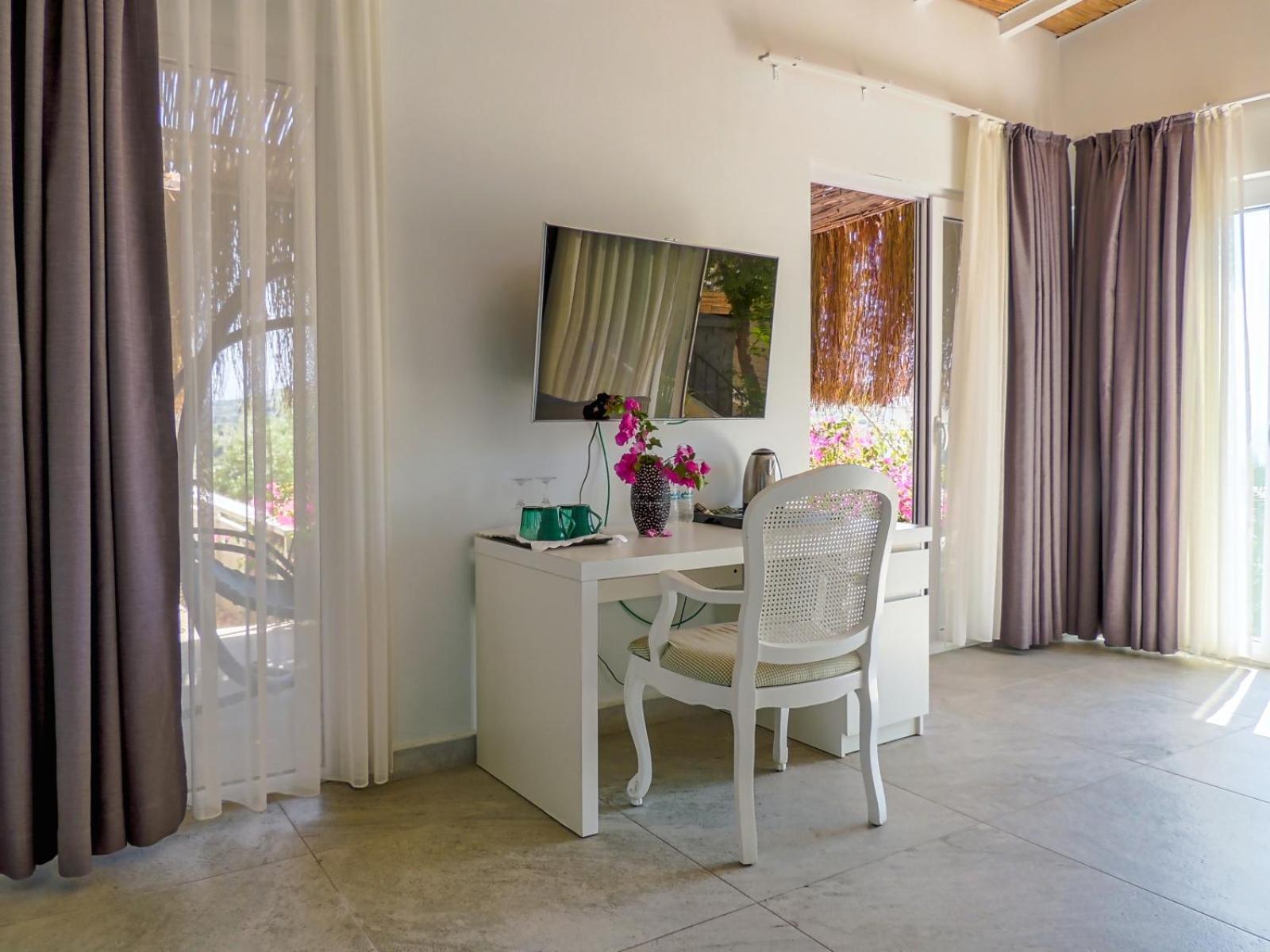 גומושלוק Oza Boutique Hotel מראה חיצוני תמונה