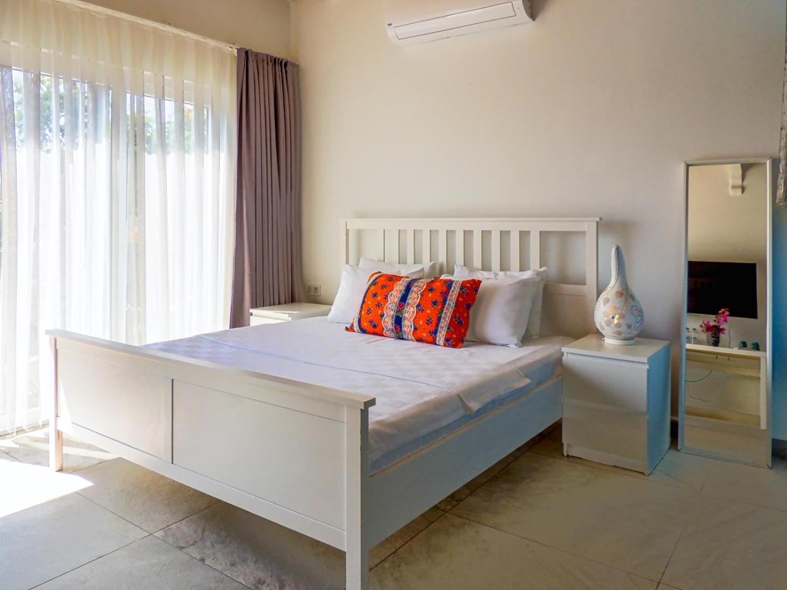 גומושלוק Oza Boutique Hotel מראה חיצוני תמונה