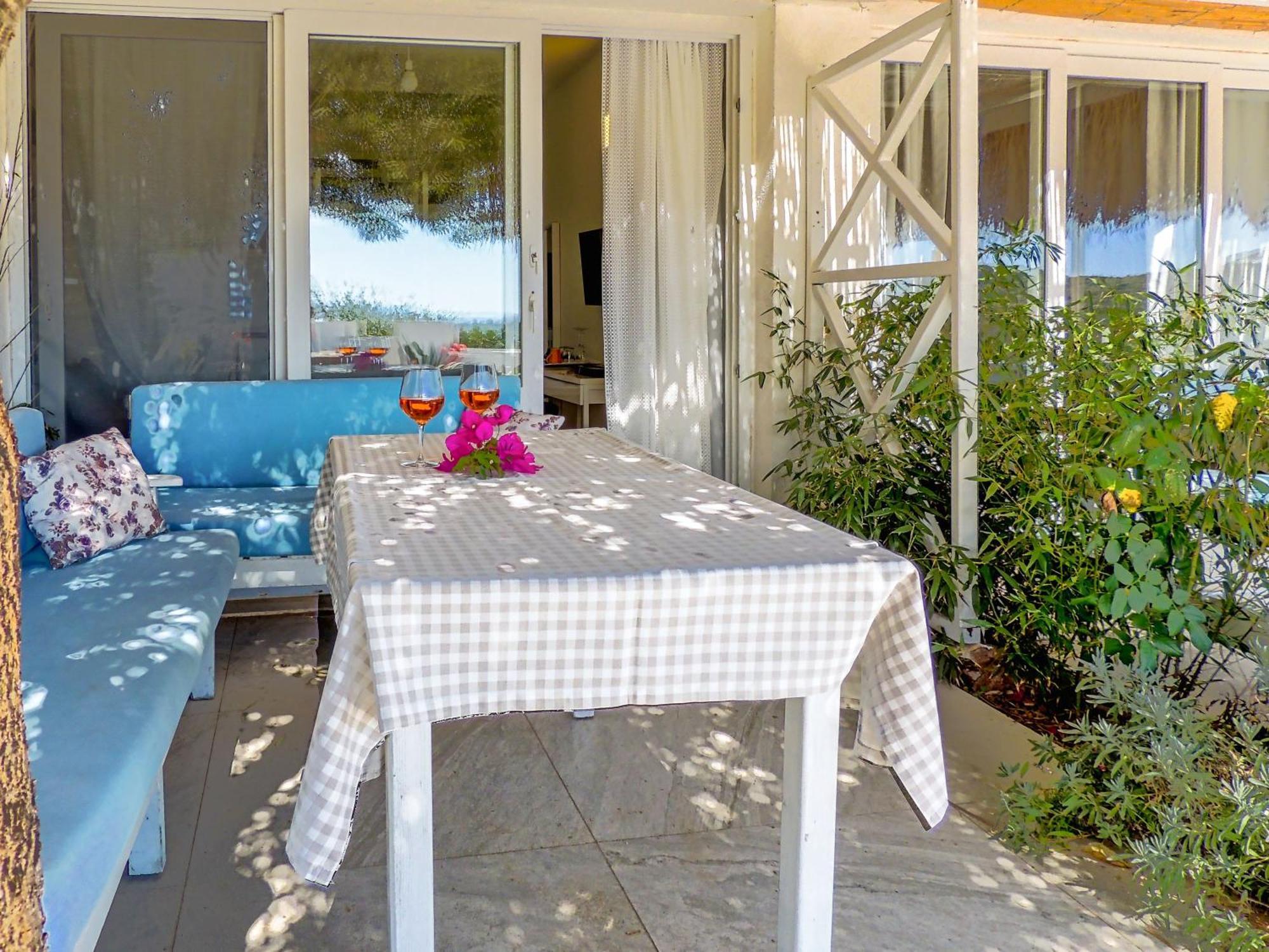 גומושלוק Oza Boutique Hotel מראה חיצוני תמונה